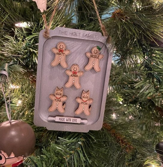 Personalized family gingerbread Christmas ornament /Christmas ornament /-up to 12 names - personalized family gift