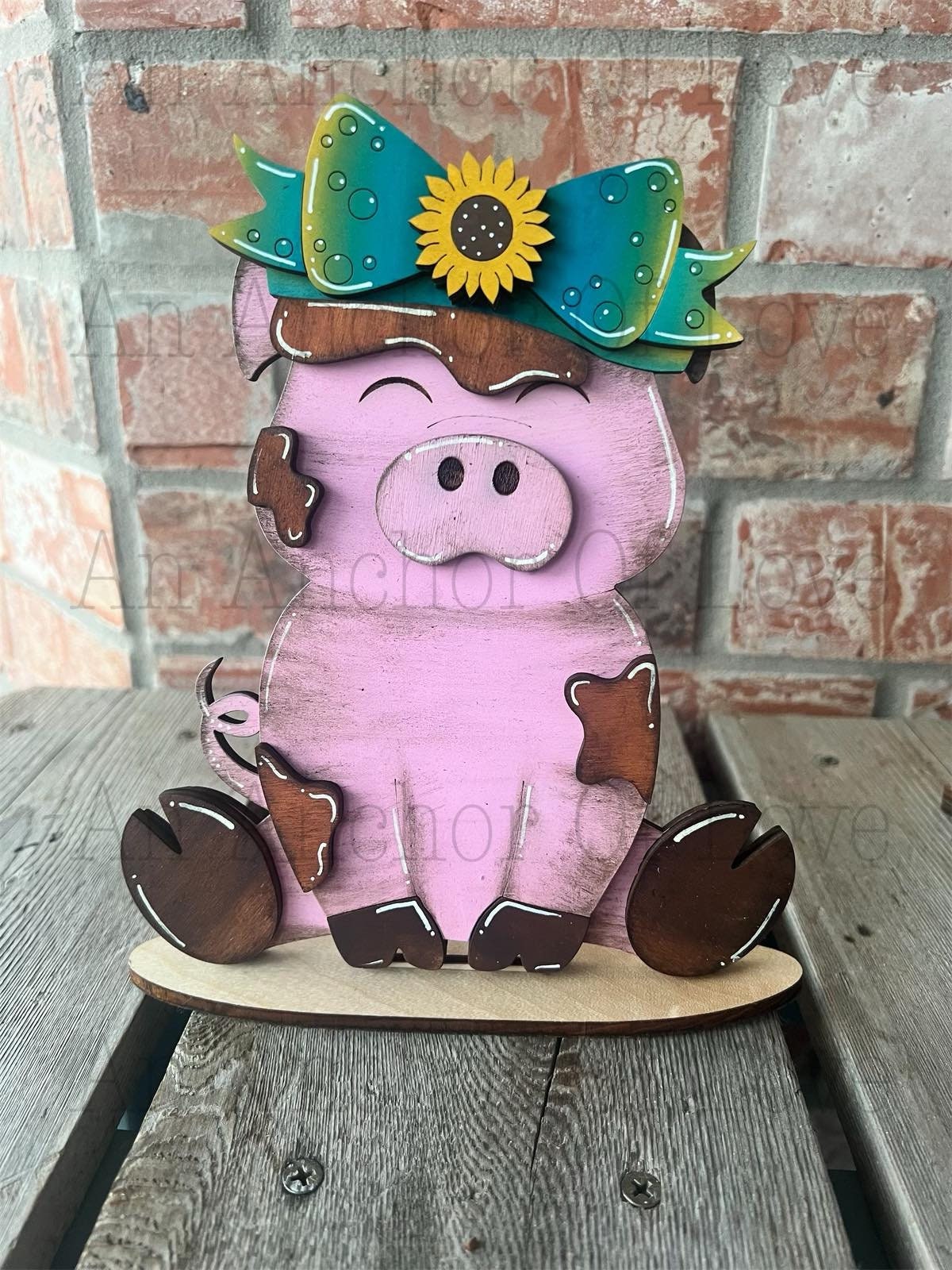 Farmyard Pig with Interchangeable bows // Farmyard Pig Decoration //Farm Yard Pig Shelf Sitter// Viral Shelf Sitter with bow