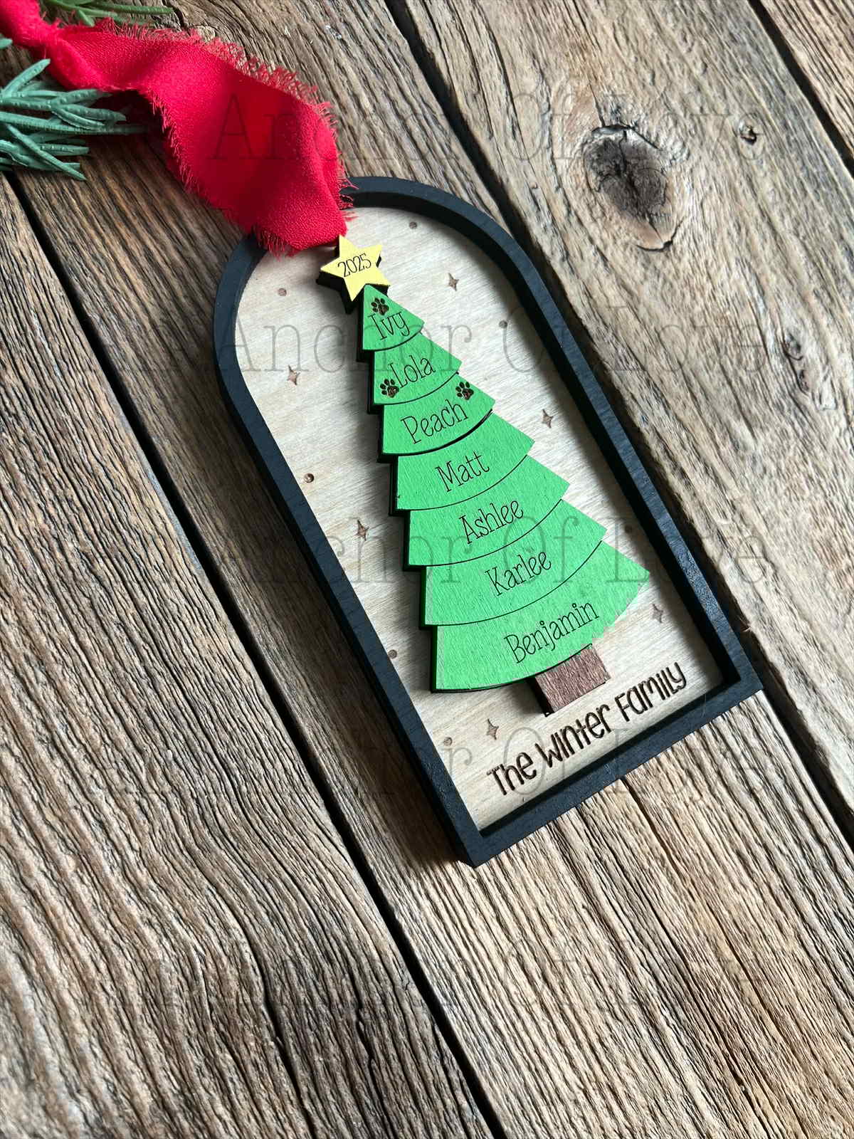 Personalized Family Tree Ornament | Family Christmas Gift / 2025 Christmas ornament /-up to 8 names - personalized gift