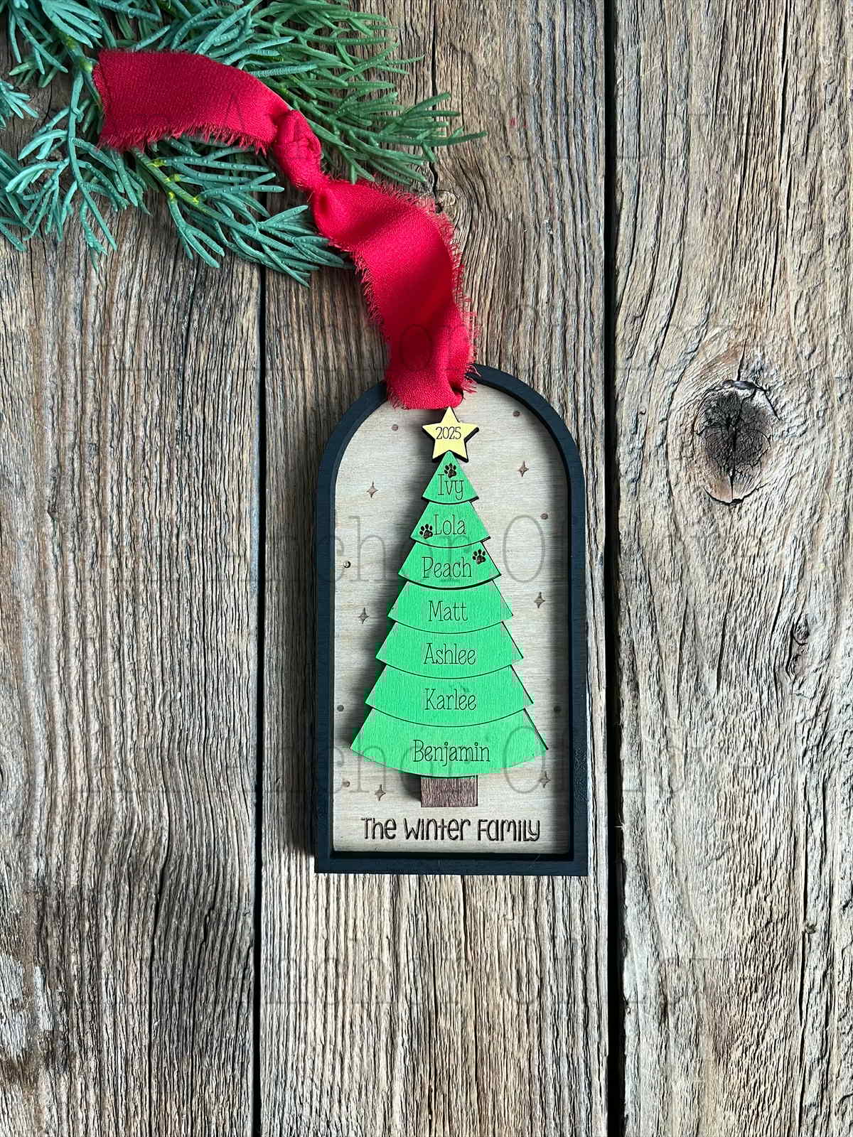 Personalized Family Tree Ornament | Family Christmas Gift / 2025 Christmas ornament /-up to 8 names - personalized gift