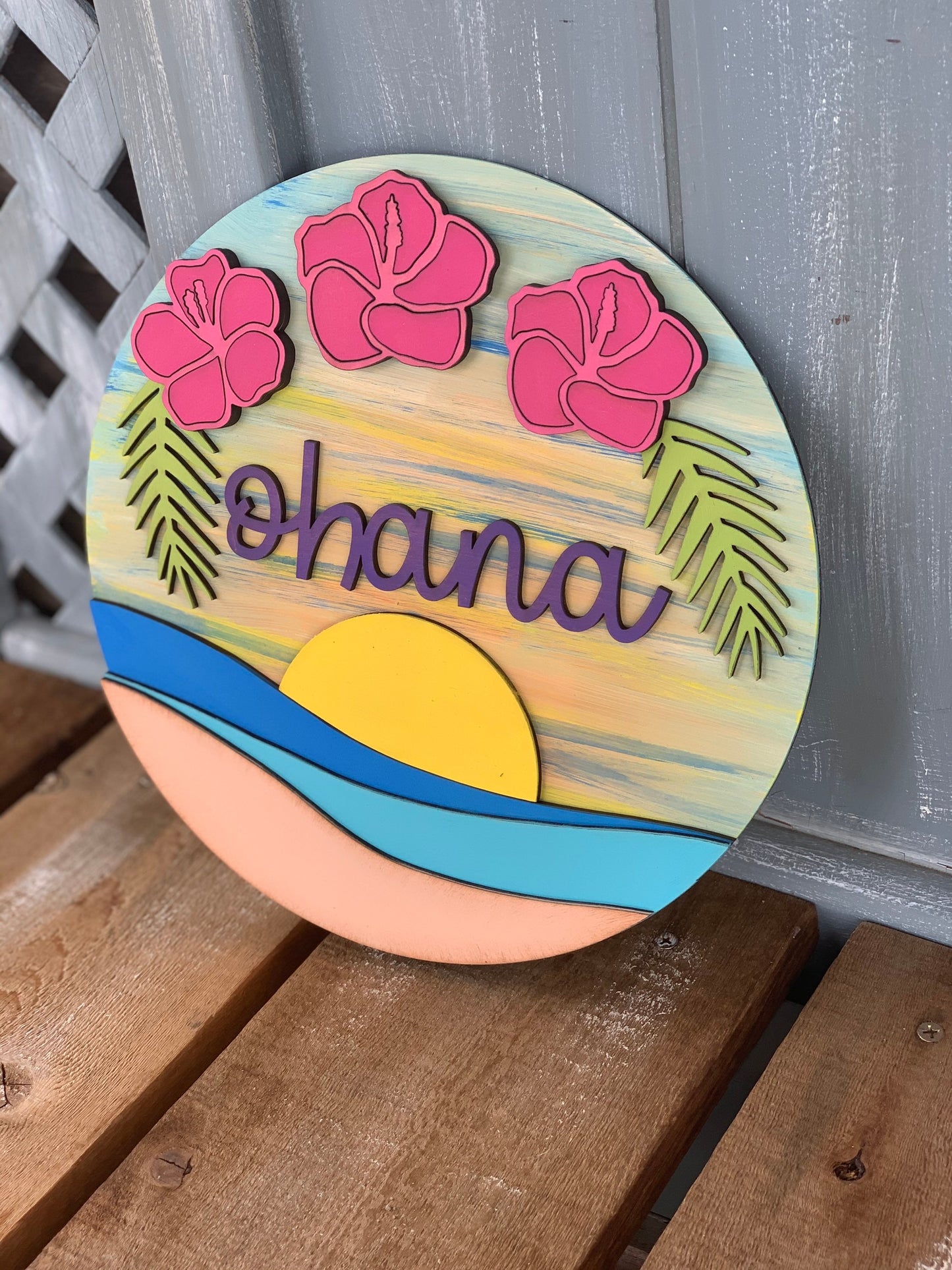 Ohana 3D layered round wall sign