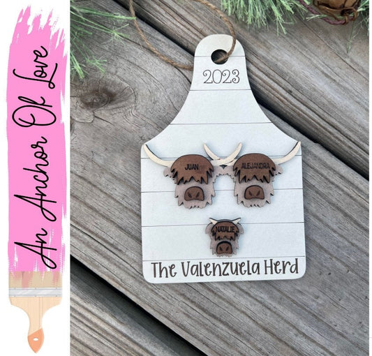 Personalized family highland cow Christmas ornament / 2024 Christmas ornament /-up to 12 names - personalized family gift