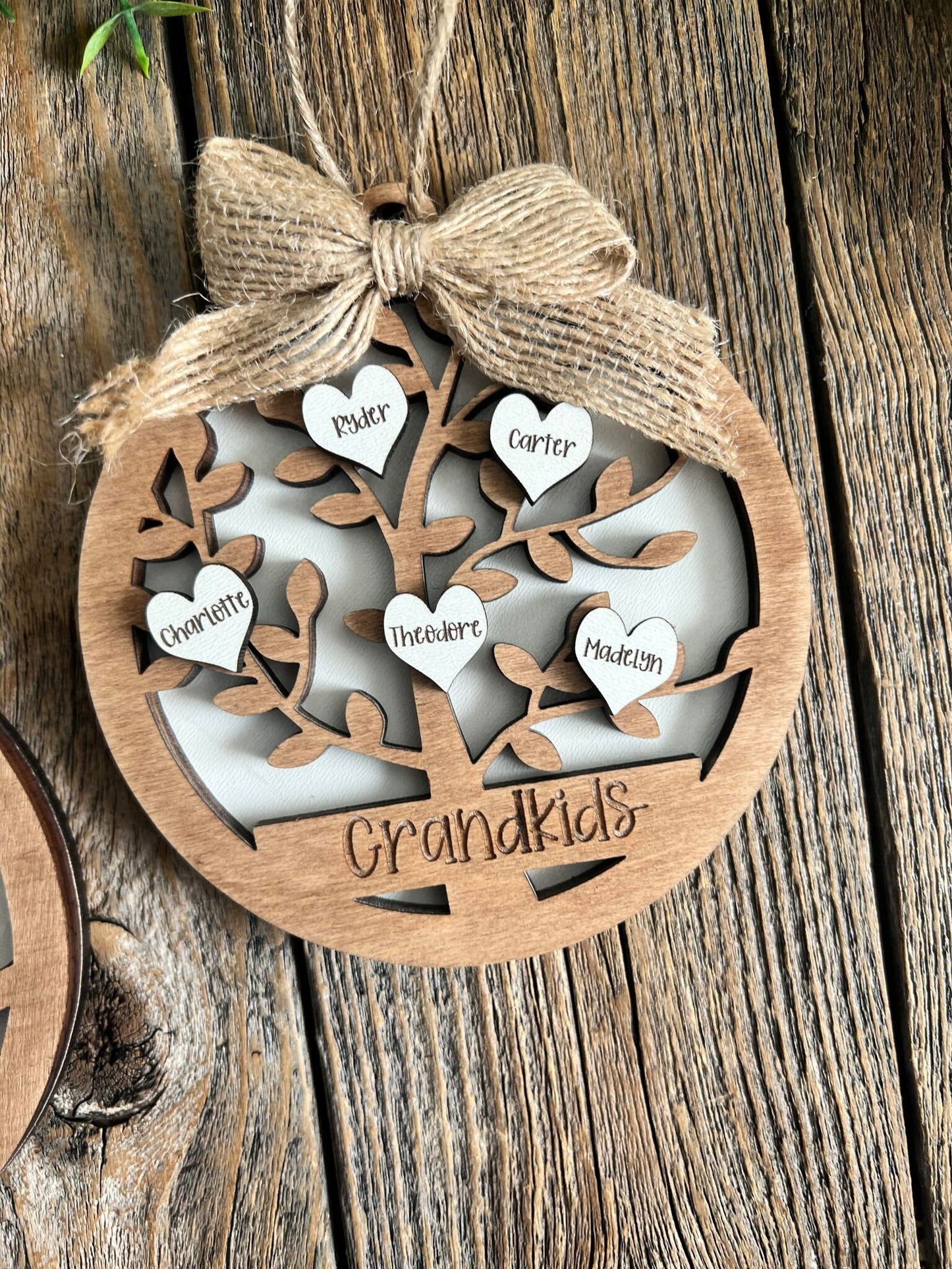 Personalized family tree Christmas ornament / Christmas ornament /-up to 15 names