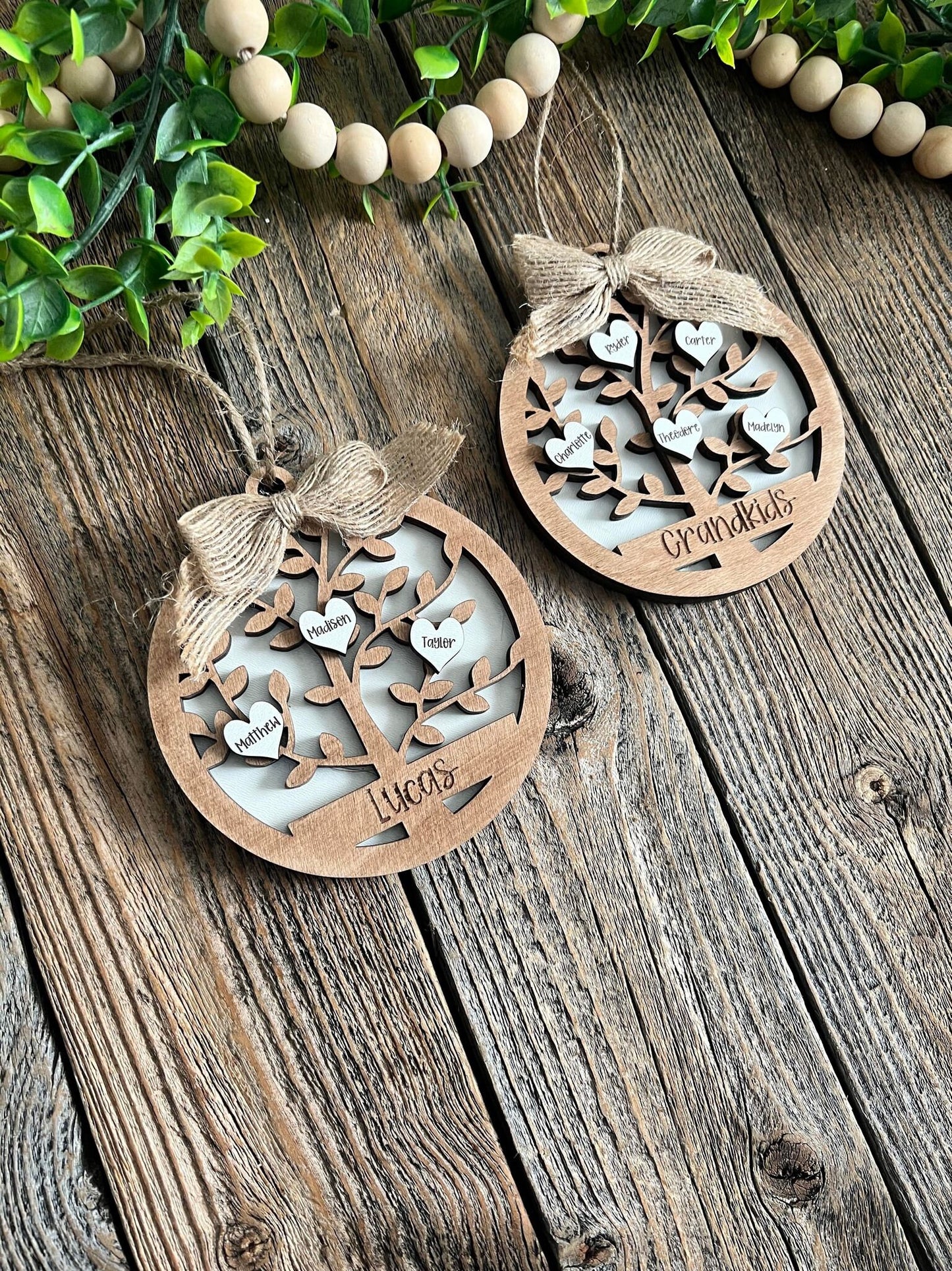 Personalized family tree Christmas ornament / Christmas ornament /-up to 15 names