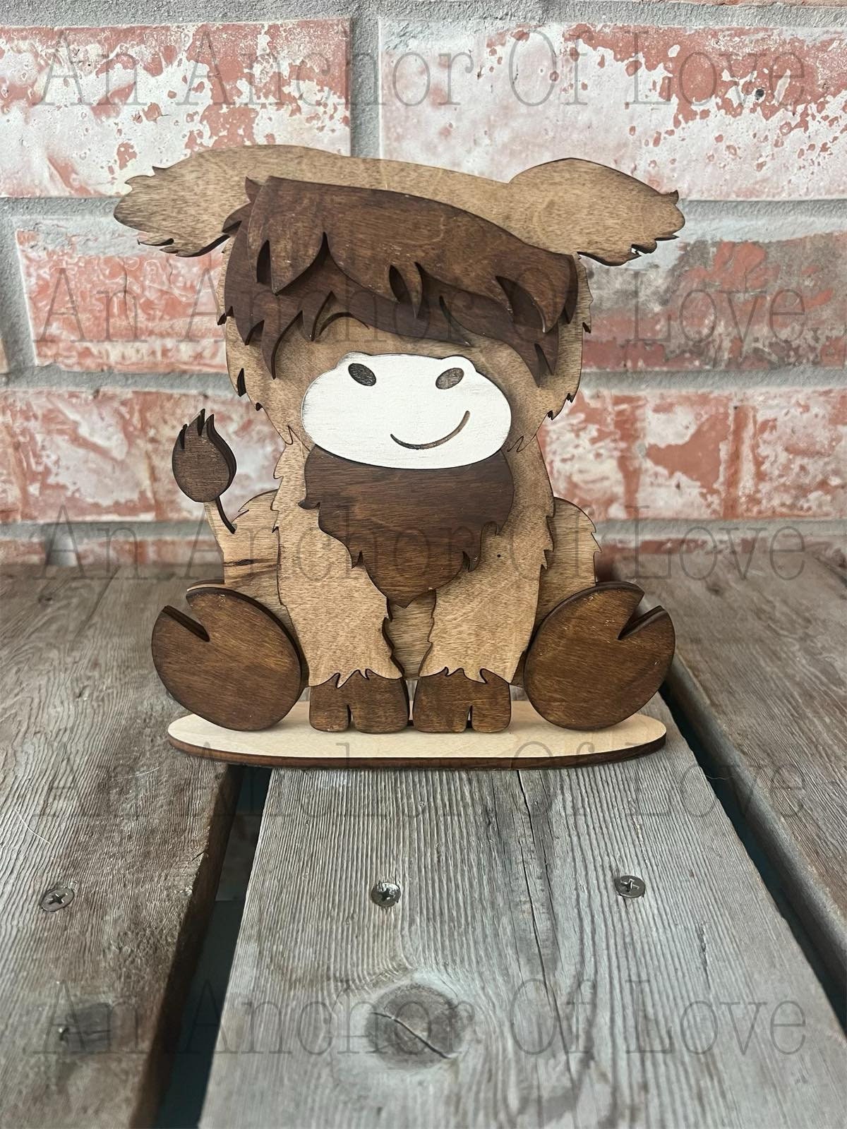 Highland Cow Interchangeable base for hats and bows //Highland Cow // Viral Shelf Sitter