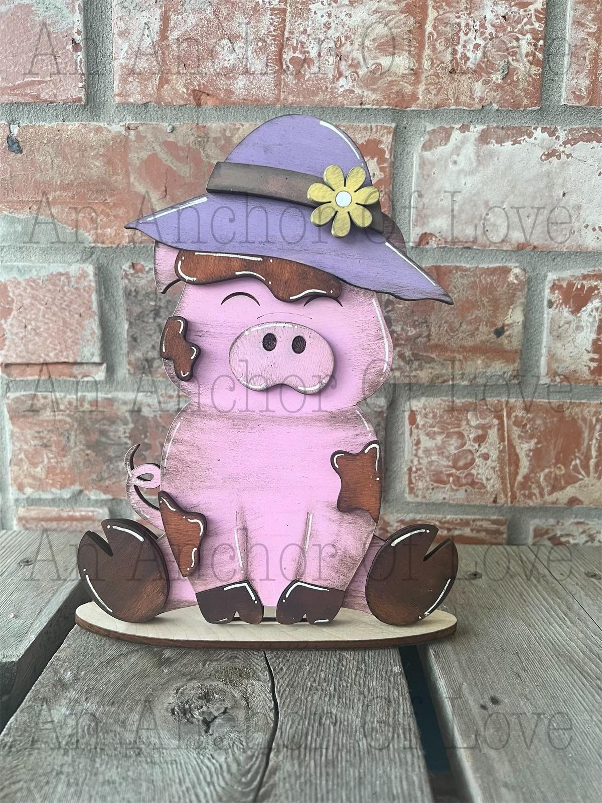 Pig with Interchangeable Hats // Pig Decoration //Pig Shelf Sitter// Viral Shelf Sitter with hats