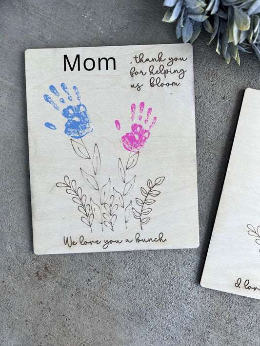 Custom Handprint Sign for Mother's Day Gift DIY Handprint Sign Flowers for Grandma Personalized  Wooden Mothers Day' Gift, Kids Names