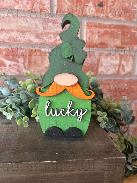 Saint Patricks day mini gnome shelf sitter